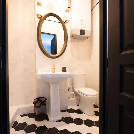 Monsieur Montmartre - Moulin Rouge Apartament *