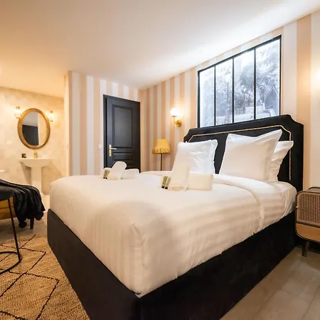 Monsieur Montmartre - Moulin Rouge *