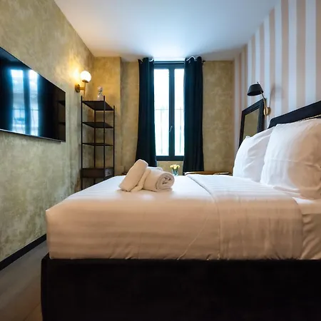 Monsieur Montmartre - Moulin Rouge 公寓 巴黎